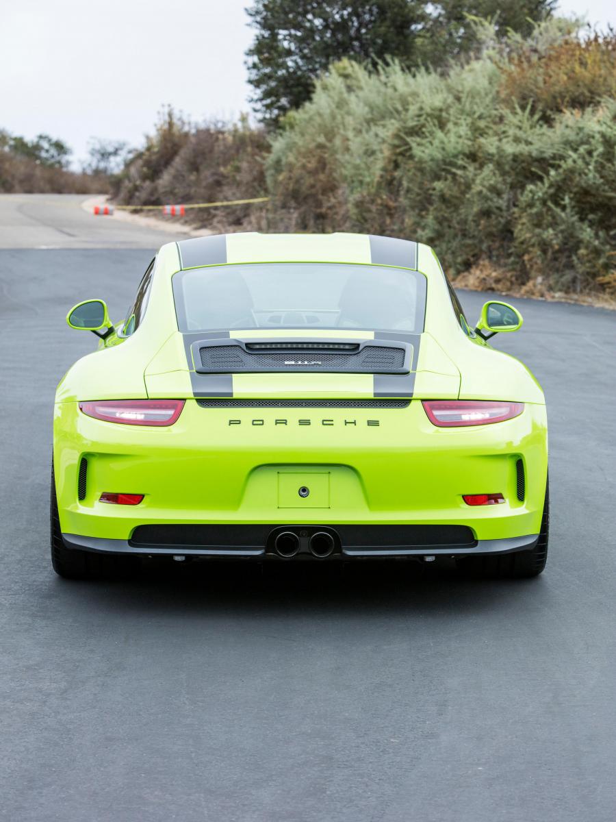  Porsche 911 R (991) 2016 года  (NA) (фото 17 из 40)